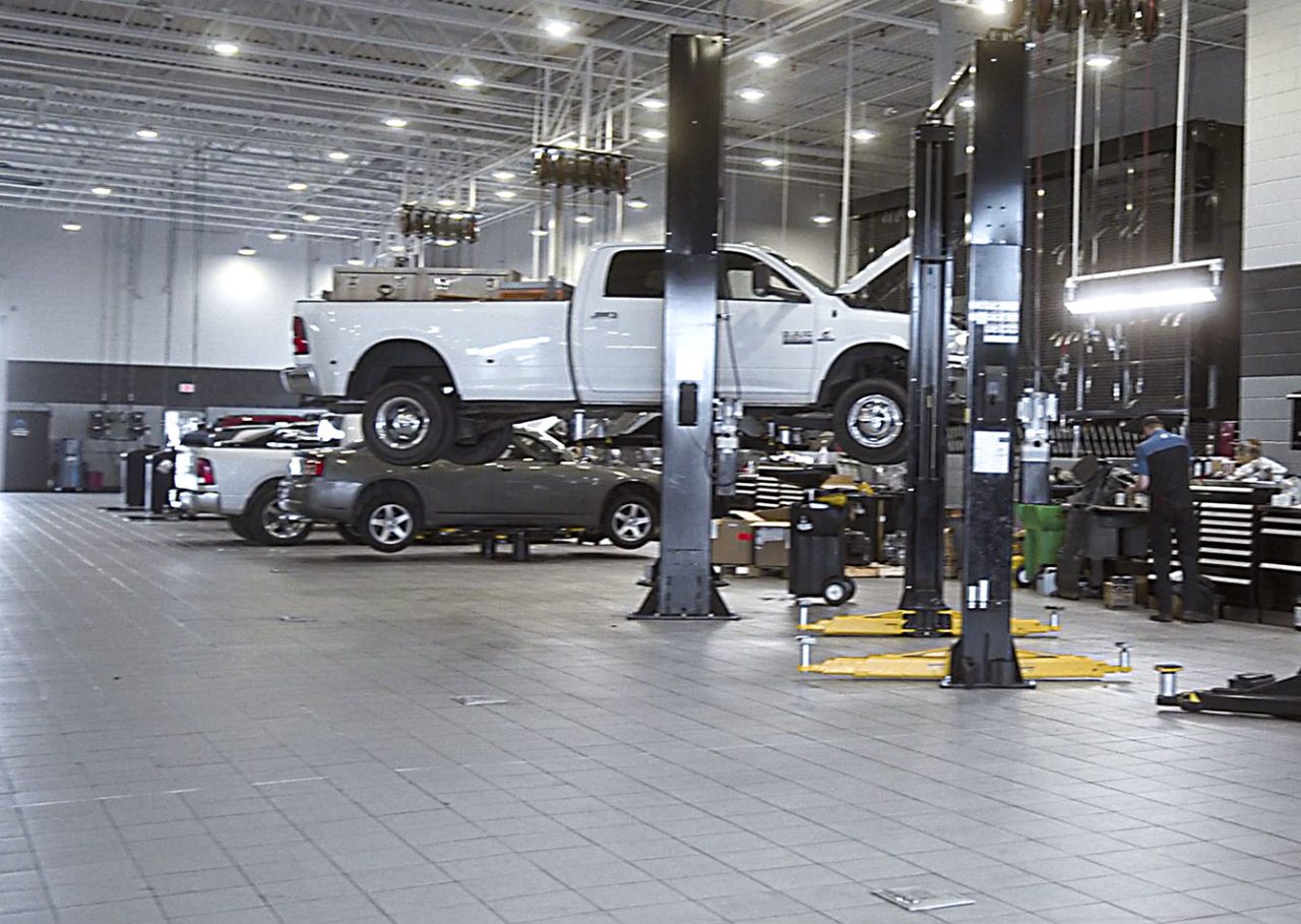 Expert Auto Body Shop Repair Paulding CDJR Collision Center